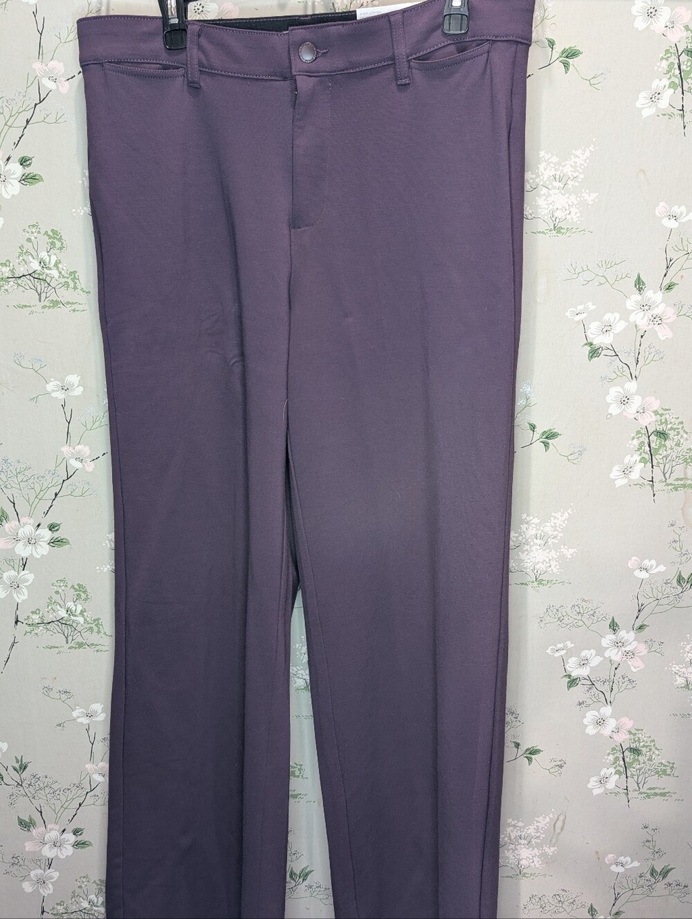 Liz Claiborne Wide Leg Trouser in Purple W: 18-19, R: 12.4, I: 32